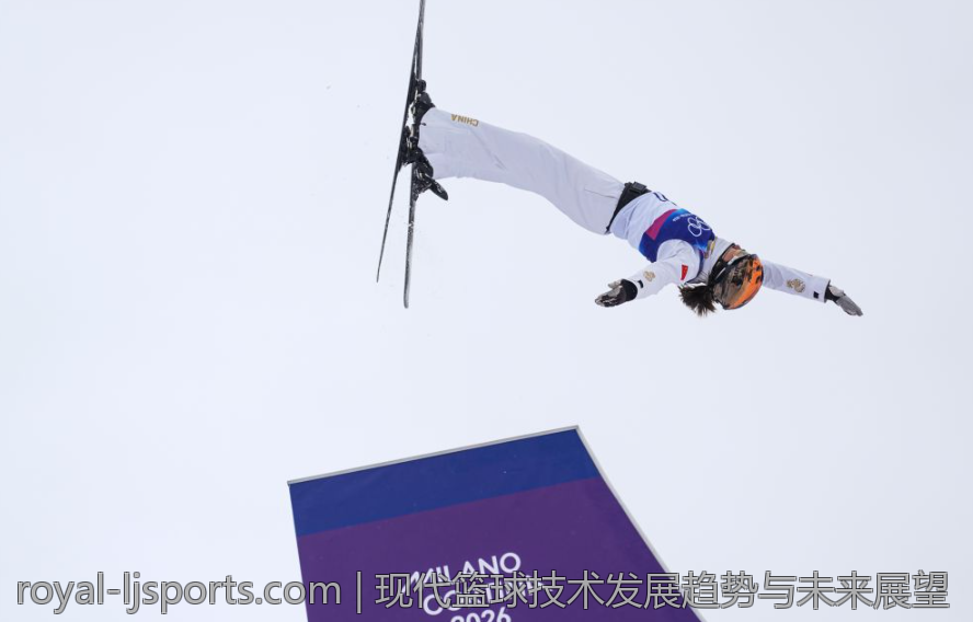 国际排球跳发球技巧全教程与实战演示视频